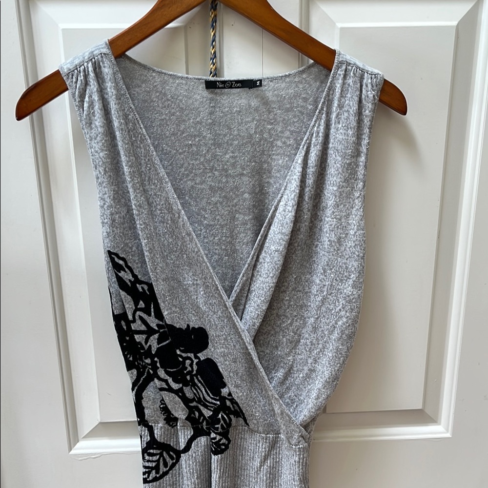 Gray Wrap Tank Top with Black Design NWOT